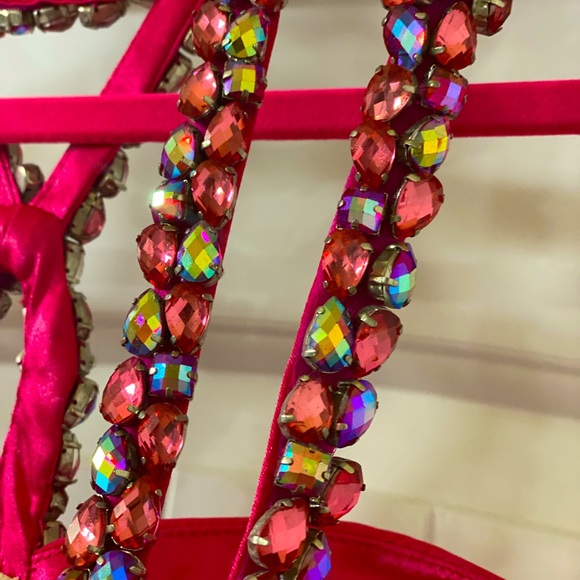 Sherri Hill Gorgeous Spring Line Prom Dress - Picture 5 of 8